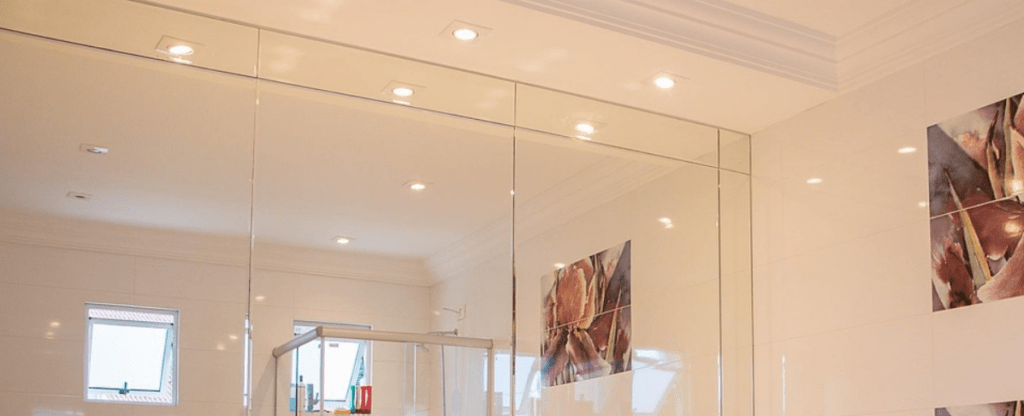 Poser un faux plafond avec spot intégré