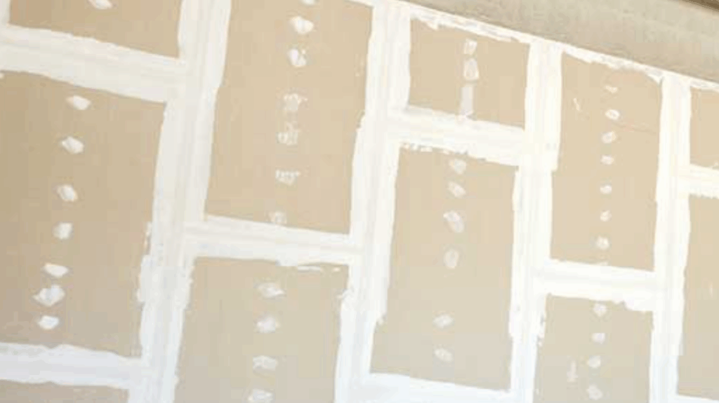 Comment renforcer un placo déjà posé