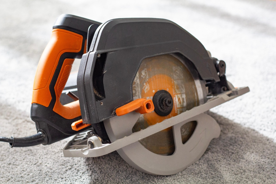 Scie circulaire Racetools avis