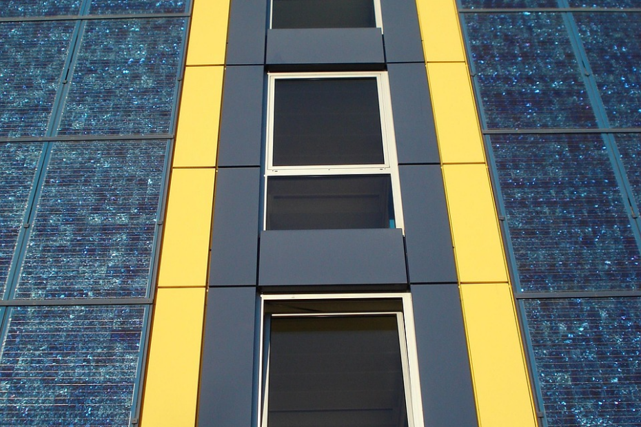 Film solaire autocollant ou électrostatique